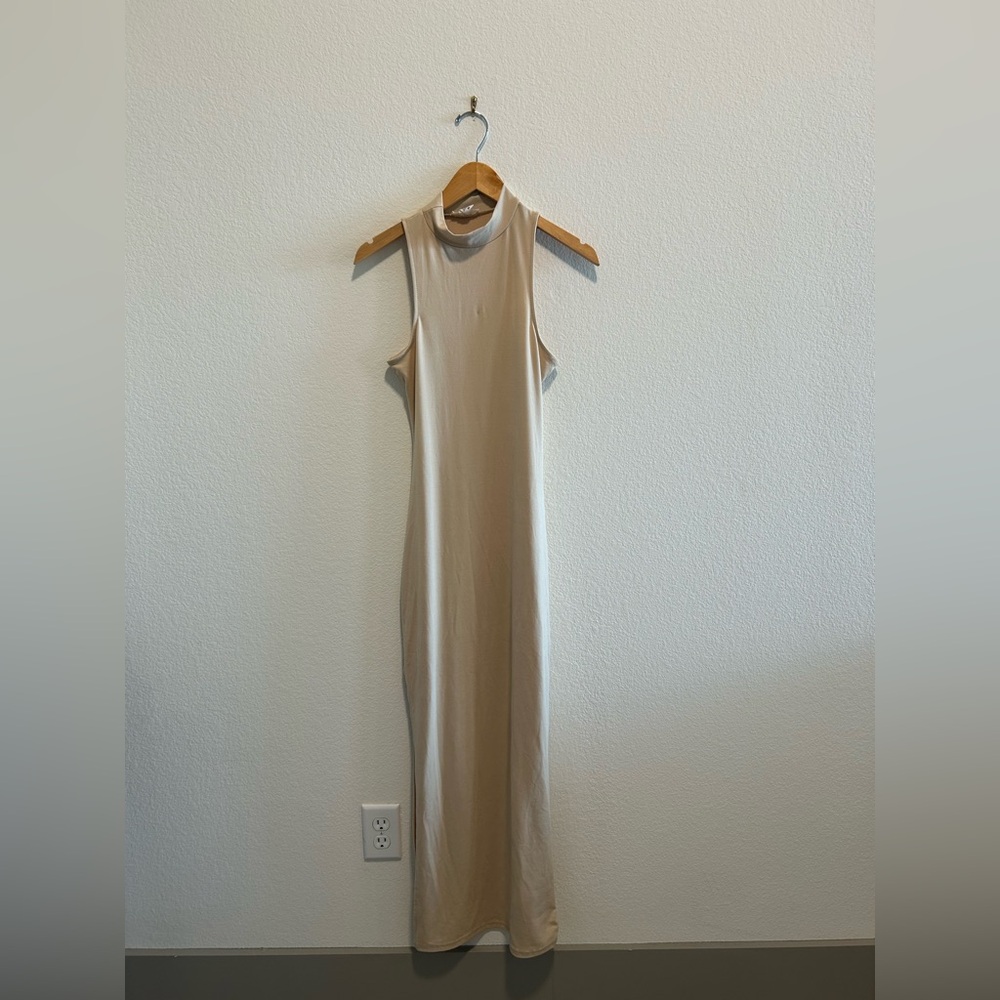Elegant Cream Sleeveless Long full length Dress